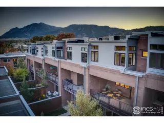 Photo #2: 903928 Listing