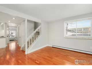 Photo #5: 903937 Listing 