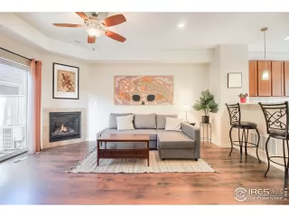 Photo #6: 903975 Listing