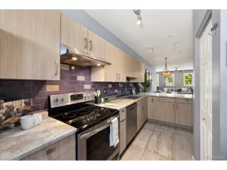 Photo #2: 9040253 Listing