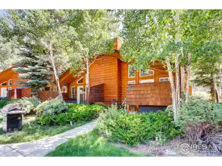 Photo #5: 904030 Listing