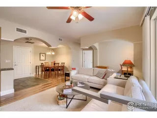 Photo #5: 904081 Listing