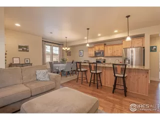 Photo #5: 904153 Listing