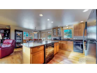 Photo #2: 904364 Listing