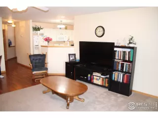 Photo #6: 904371 Listing