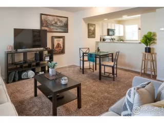 Photo #3: 904373 Listing