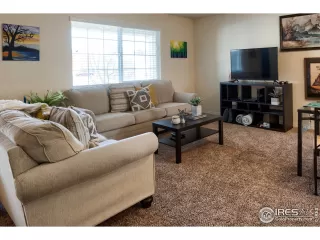 Photo #5: 904373 Listing