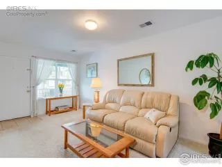 Photo #4: 904387 Listing