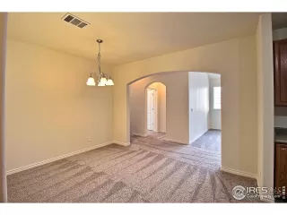 Photo #6: 904422 Listing