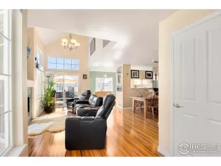 Photo #5: 904462 Listing