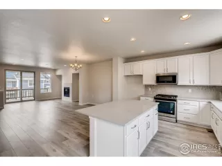 Photo #5: 904489 Listing