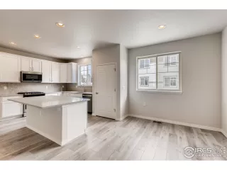 Photo #6: 904489 Listing