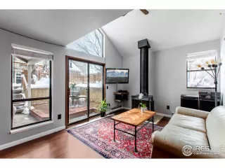 Photo #5: 904532 Listing