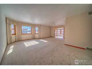 Photo #5: 904743 Listing 