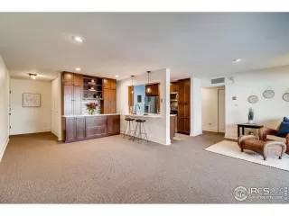 Photo #2: 904787 Listing