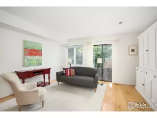 Photo #4: 904906 Listing 