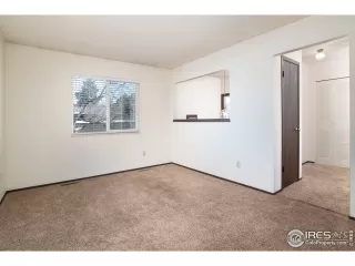 Photo #3: 904917 Listing