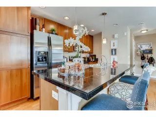 Photo #6: 904946 Listing