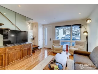 Photo #5: 904966 Listing 