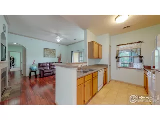 Photo #5: 904984 Listing