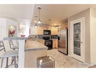 Photo #6: 905019 Listing