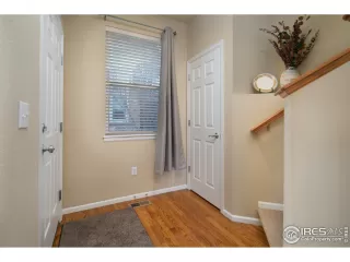 Photo #5: 905038 Listing