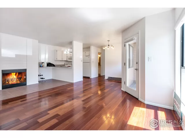 MLS: 905056 Condo For Sale