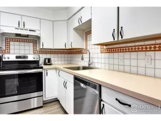Photo #6: 905112 Listing 