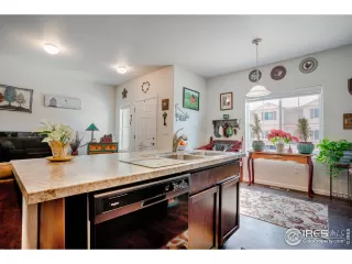 Photo #5: 905220 Listing 