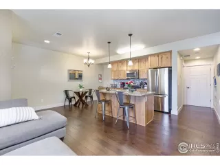 Photo #5: 905230 Listing