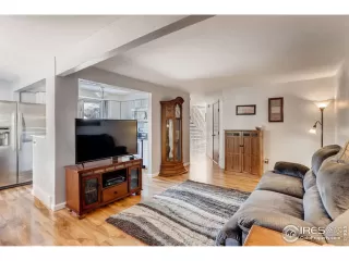 Photo #6: 905290 Listing