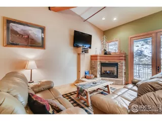 Photo #5: 905308 Listing