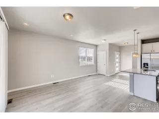 Photo #4: 905345 Listing