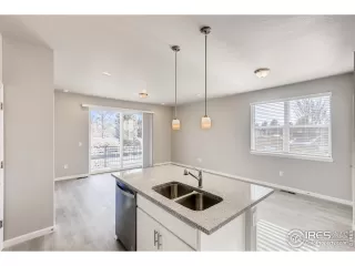 Photo #6: 905345 Listing