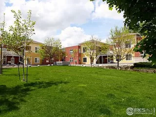 Photo #2: 905385 Listing