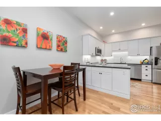 Photo #5: 905486 Listing