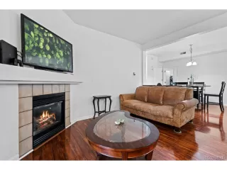 Photo #4: 9055106 Listing