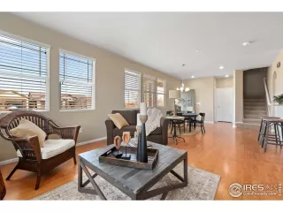 Photo #5: 905682 Listing