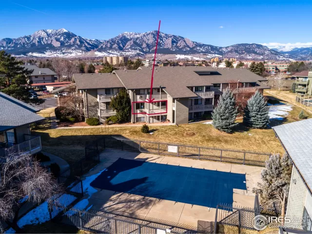 MLS: 905773 Condo For Sale