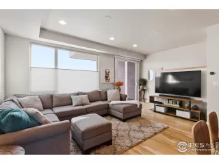 Photo #3: 905788 Listing