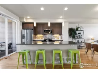 Photo #5: 905788 Listing