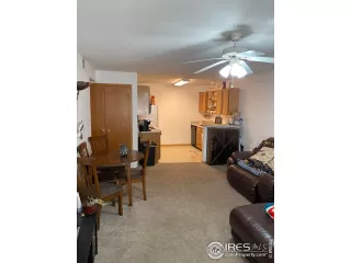 Photo #4: 905800 Listing