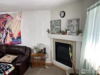 Photo #5: 905800 Listing