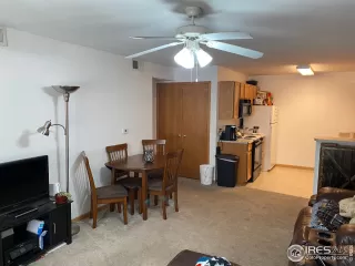 Photo #6: 905800 Listing