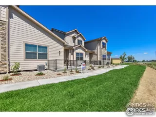 Photo #2: 905938 Listing