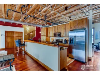 Photo #4: 906008 Listing