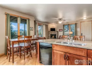 Photo #6: 906180 Listing