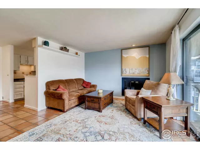 MLS: 906211 Condo For Sale