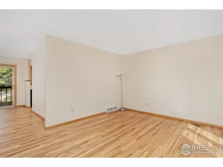 Photo #6: 906222 Listing