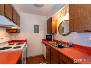 Photo #4: 906243 Listing